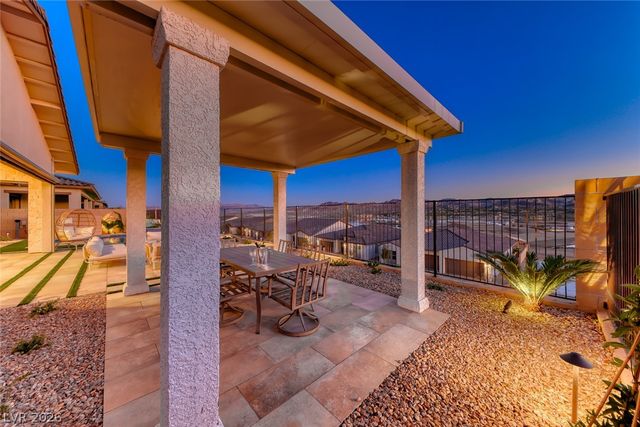 375 Portus Delphini Court, Henderson, NV 89011