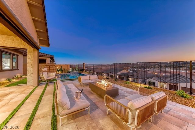 375 Portus Delphini Court, Henderson, NV 89011