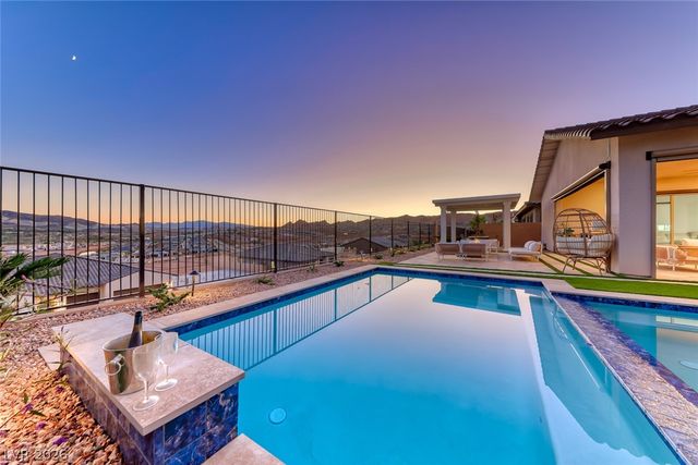 375 Portus Delphini Court, Henderson, NV 89011