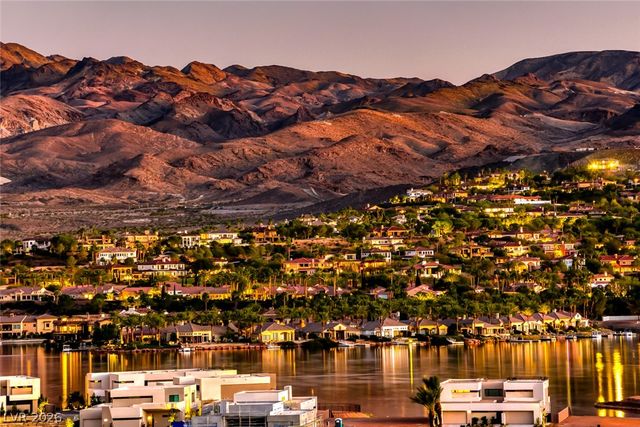 375 Portus Delphini Court, Henderson, NV 89011
