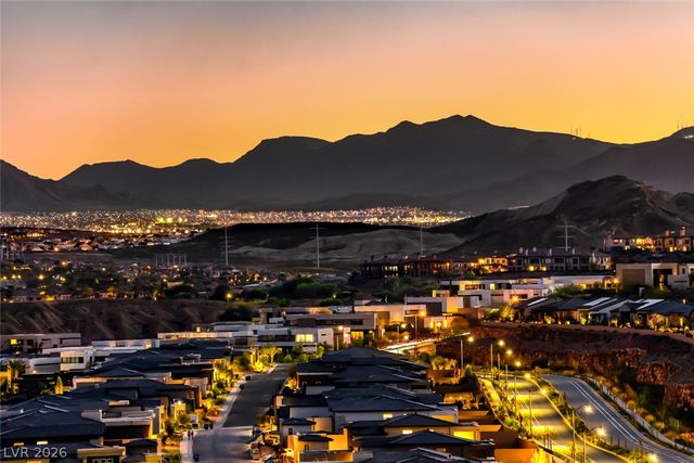375 Portus Delphini Court, Henderson, NV 89011