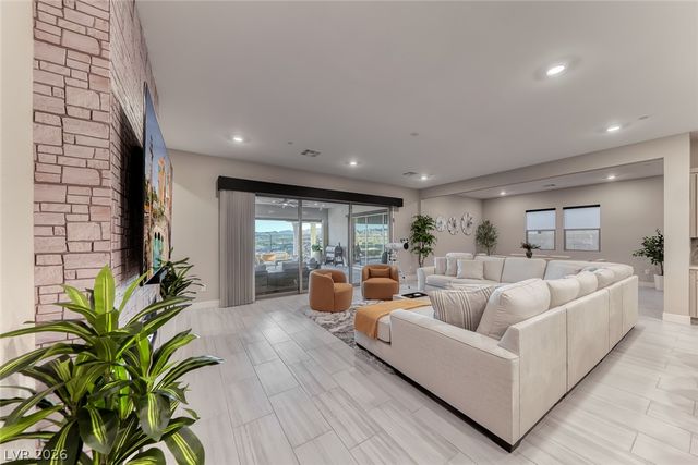 375 Portus Delphini Court, Henderson, NV 89011