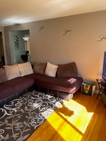 14 Ashland St 2R, Worcester, MA 01609