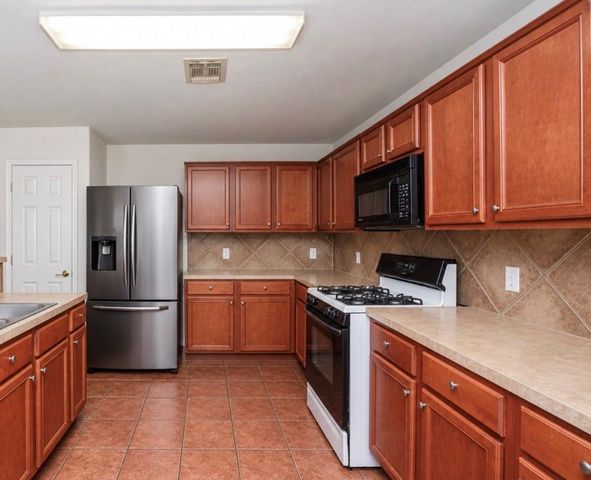 326 Remington Ridge Drive, Houston, TX 77073