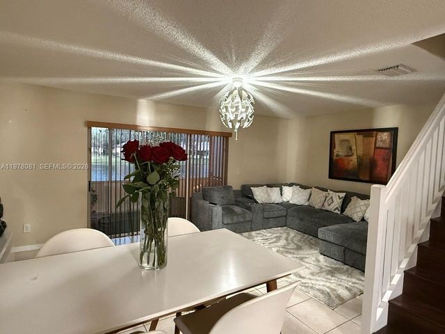 20875 NW 4th St, Pembroke Pines, FL 33029