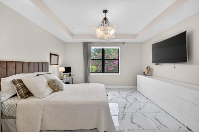 2455 Primrose Place, Oakland Park, FL 33309