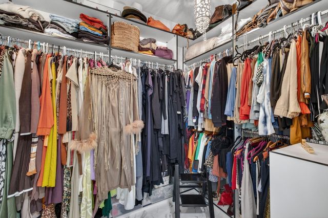 2455 Primrose Place, Oakland Park, FL 33309