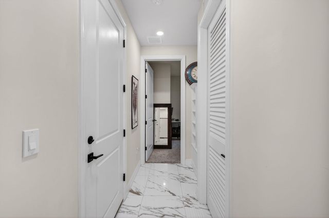 2455 Primrose Place, Oakland Park, FL 33309