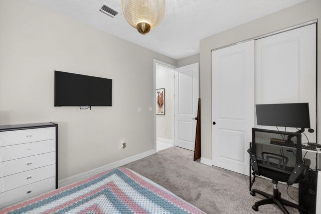 2455 Primrose Place, Oakland Park, FL 33309