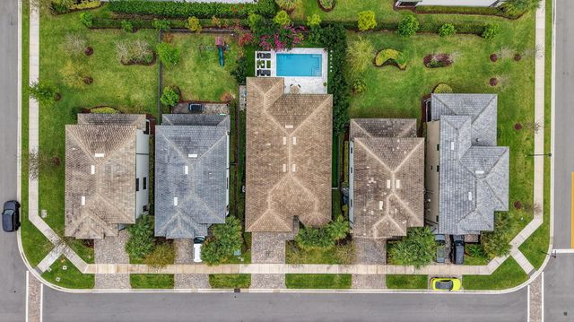 2455 Primrose Place, Oakland Park, FL 33309