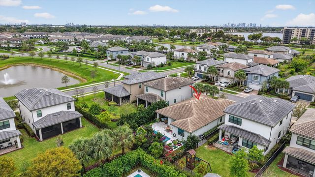 2455 Primrose Place, Oakland Park, FL 33309