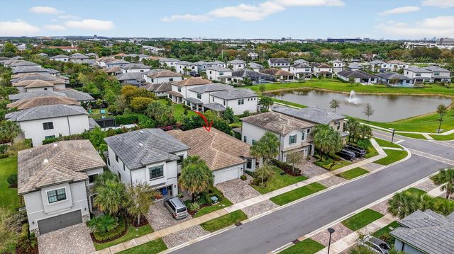 2455 Primrose Place, Oakland Park, FL 33309