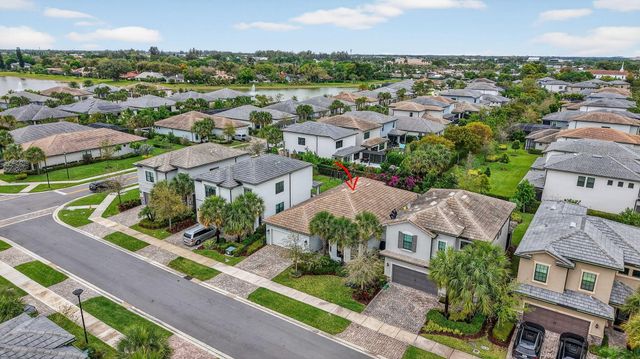 2455 Primrose Place, Oakland Park, FL 33309