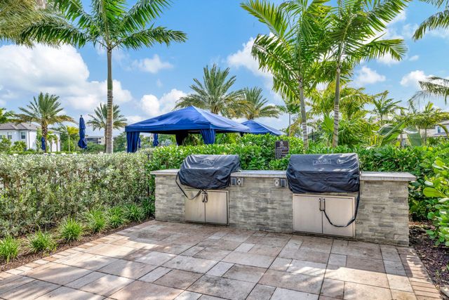 2455 Primrose Place, Oakland Park, FL 33309