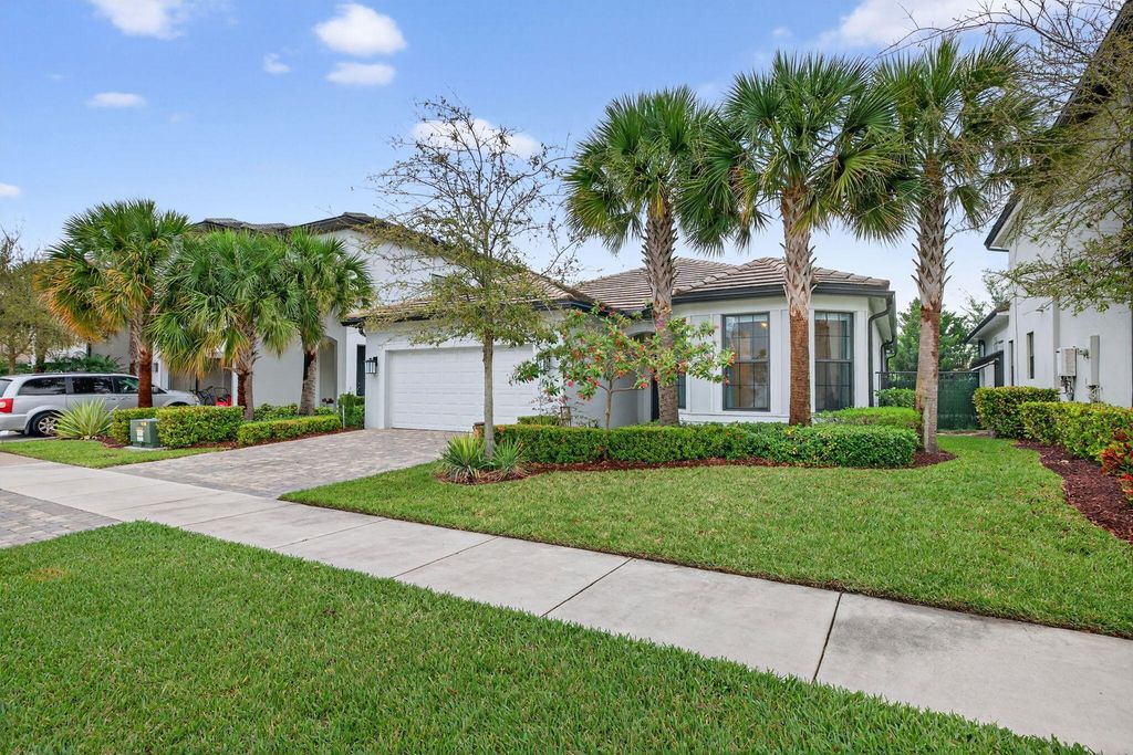 2455 Primrose Place, Oakland Park, FL 33309