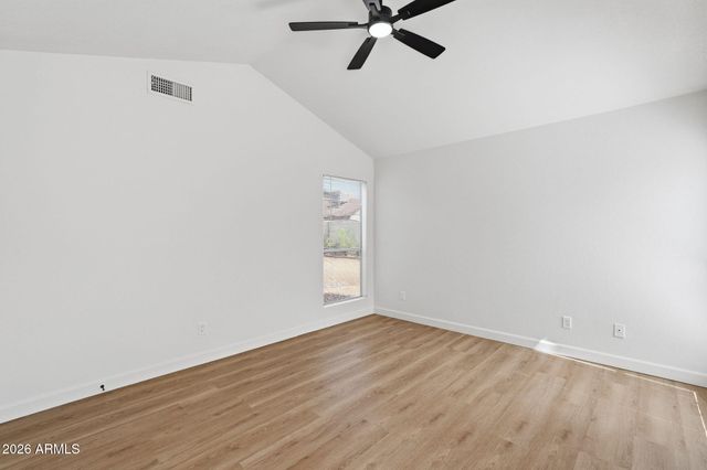 7742 W CHERRY HILLS Drive, Peoria, AZ 85345