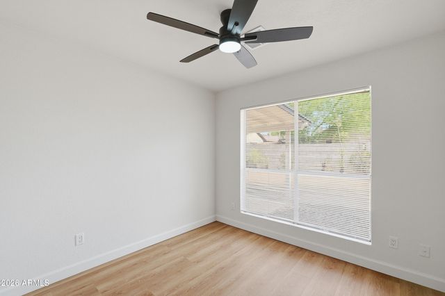 7742 W CHERRY HILLS Drive, Peoria, AZ 85345