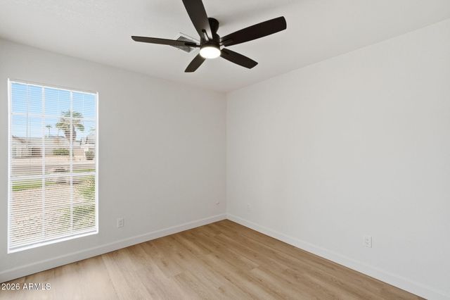 7742 W CHERRY HILLS Drive, Peoria, AZ 85345