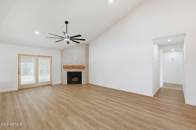 7742 W CHERRY HILLS Drive, Peoria, AZ 85345
