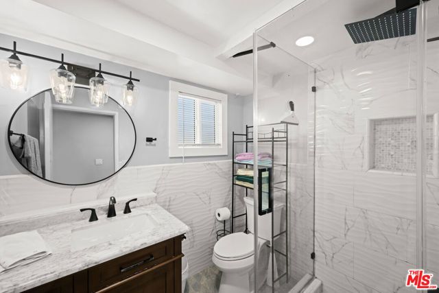 816 Terrace 49, Los Angeles, CA 90042