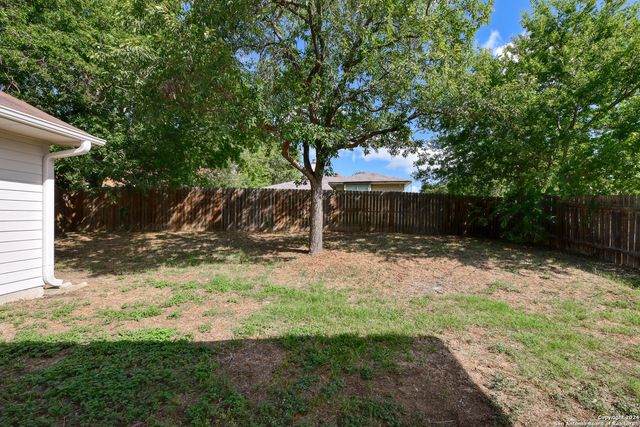 8131 Forest Bow, Live Oak, TX 78233