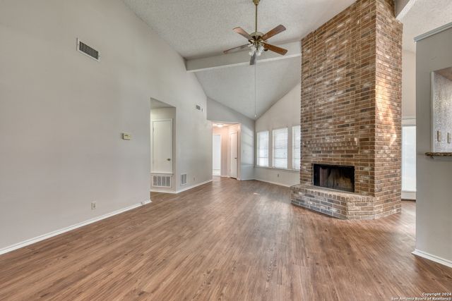 8131 Forest Bow, Live Oak, TX 78233