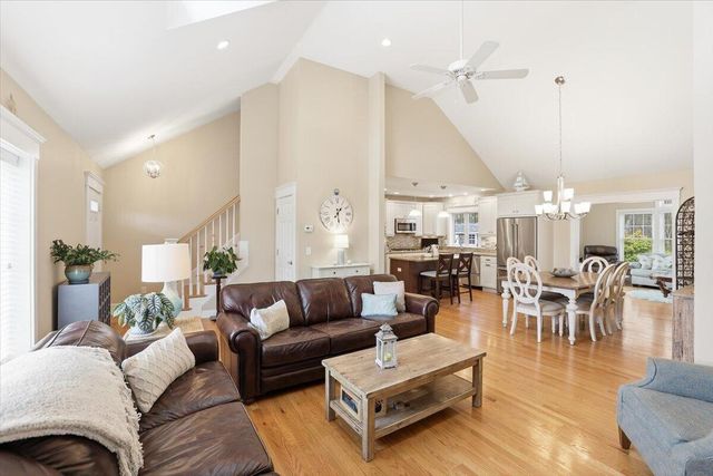 140 Pheasant Hill Circle, Cotuit, MA 02635