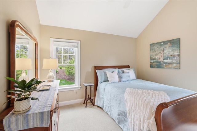 140 Pheasant Hill Circle, Cotuit, MA 02635