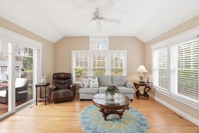 140 Pheasant Hill Circle, Cotuit, MA 02635