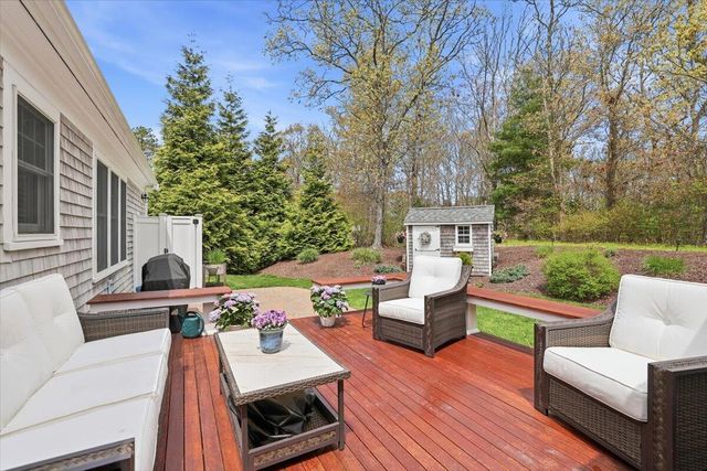 140 Pheasant Hill Circle, Cotuit, MA 02635