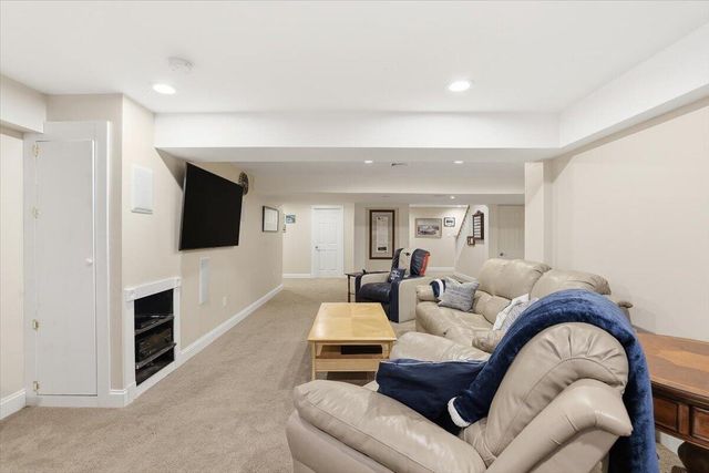 140 Pheasant Hill Circle, Cotuit, MA 02635