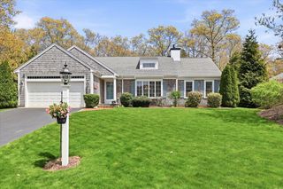 140 Pheasant Hill Circle, Cotuit, MA 02635