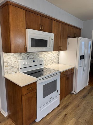 453 Spring Creek Road S, Red Wing, MN 55066