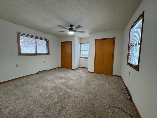 453 Spring Creek Road S, Red Wing, MN 55066