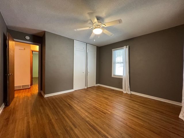 453 Spring Creek Road S, Red Wing, MN 55066