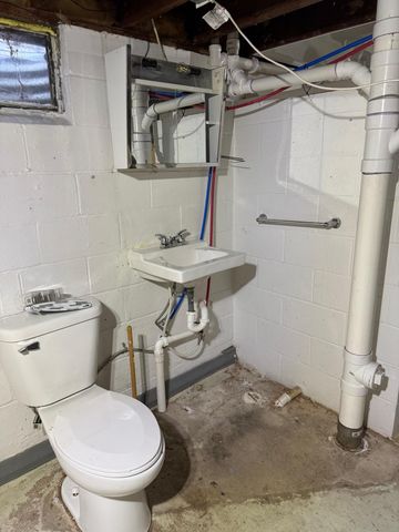 453 Spring Creek Road S, Red Wing, MN 55066