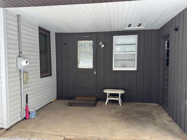 453 Spring Creek Road S, Red Wing, MN 55066