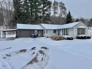 453 Spring Creek Road S, Red Wing, MN 55066