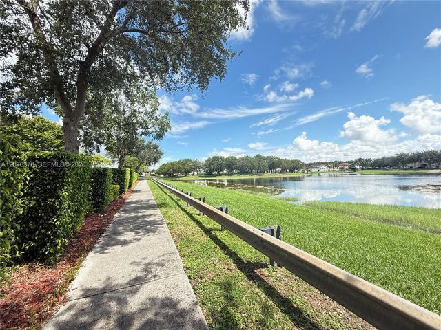 15131 SW 23rd Lane 0, Miami, FL 33185
