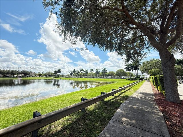 15131 SW 23rd Lane 0, Miami, FL 33185