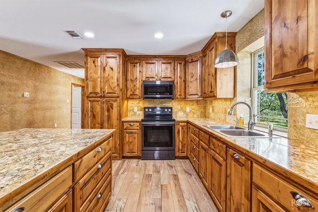 8432 Bison Trail, San Angelo, TX 76901