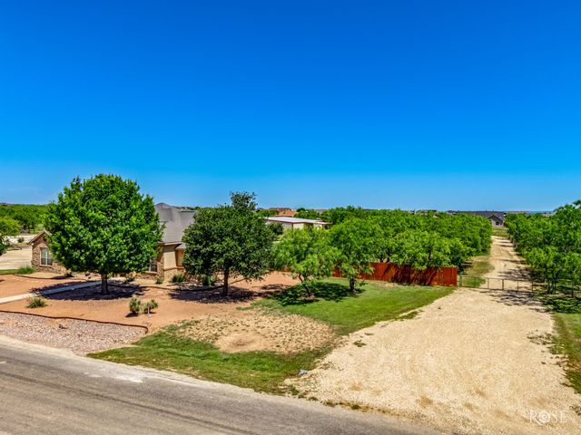 8432 Bison Trail, San Angelo, TX 76901