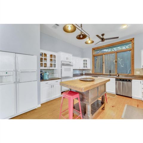 1225 Waterway LN, Burnet, TX 78611