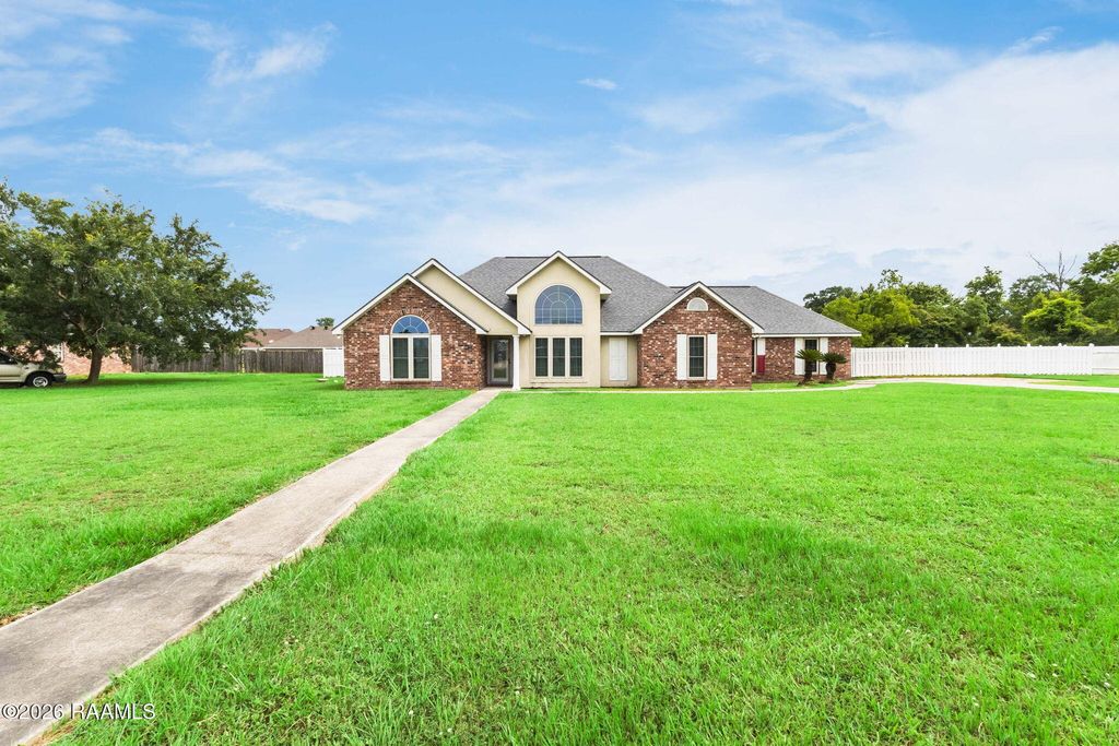 139 Arapaho Lane, Opelousas, LA 70570