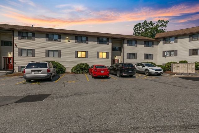271 Humphrey St H16, Lowell, MA 01850