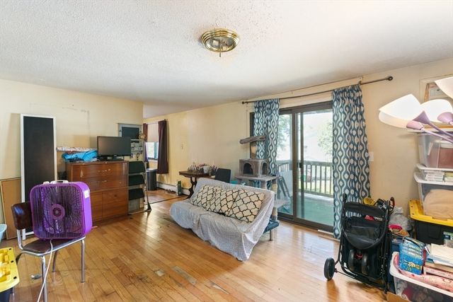 271 Humphrey St H16, Lowell, MA 01850