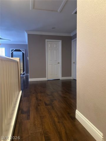 11077 Village Crest Lane, Las Vegas, NV 89135