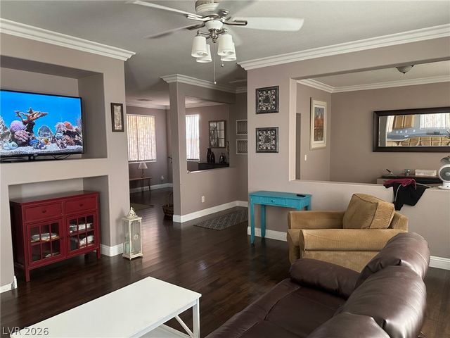 11077 Village Crest Lane, Las Vegas, NV 89135