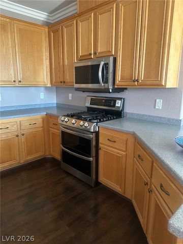11077 Village Crest Lane, Las Vegas, NV 89135