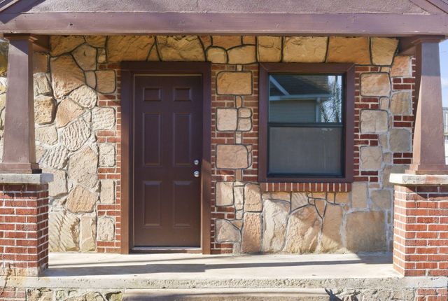 612 W Pacific Street, Springfield, MO 65803